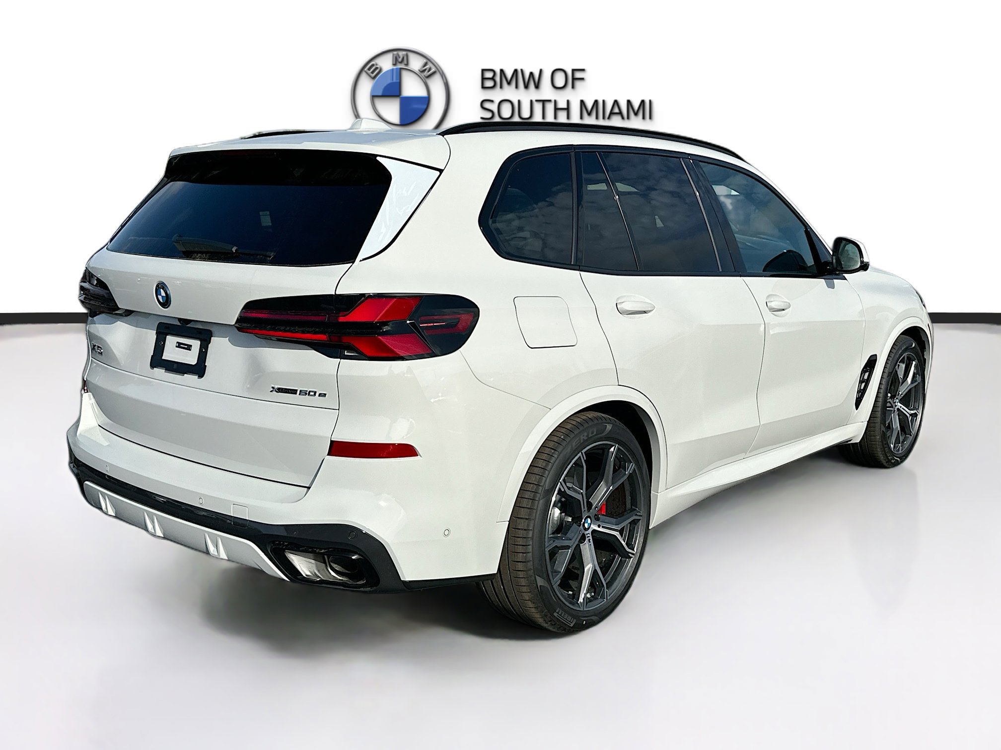 New 2026 BMW X5 xDrive50e w/ M Sport Package image 6