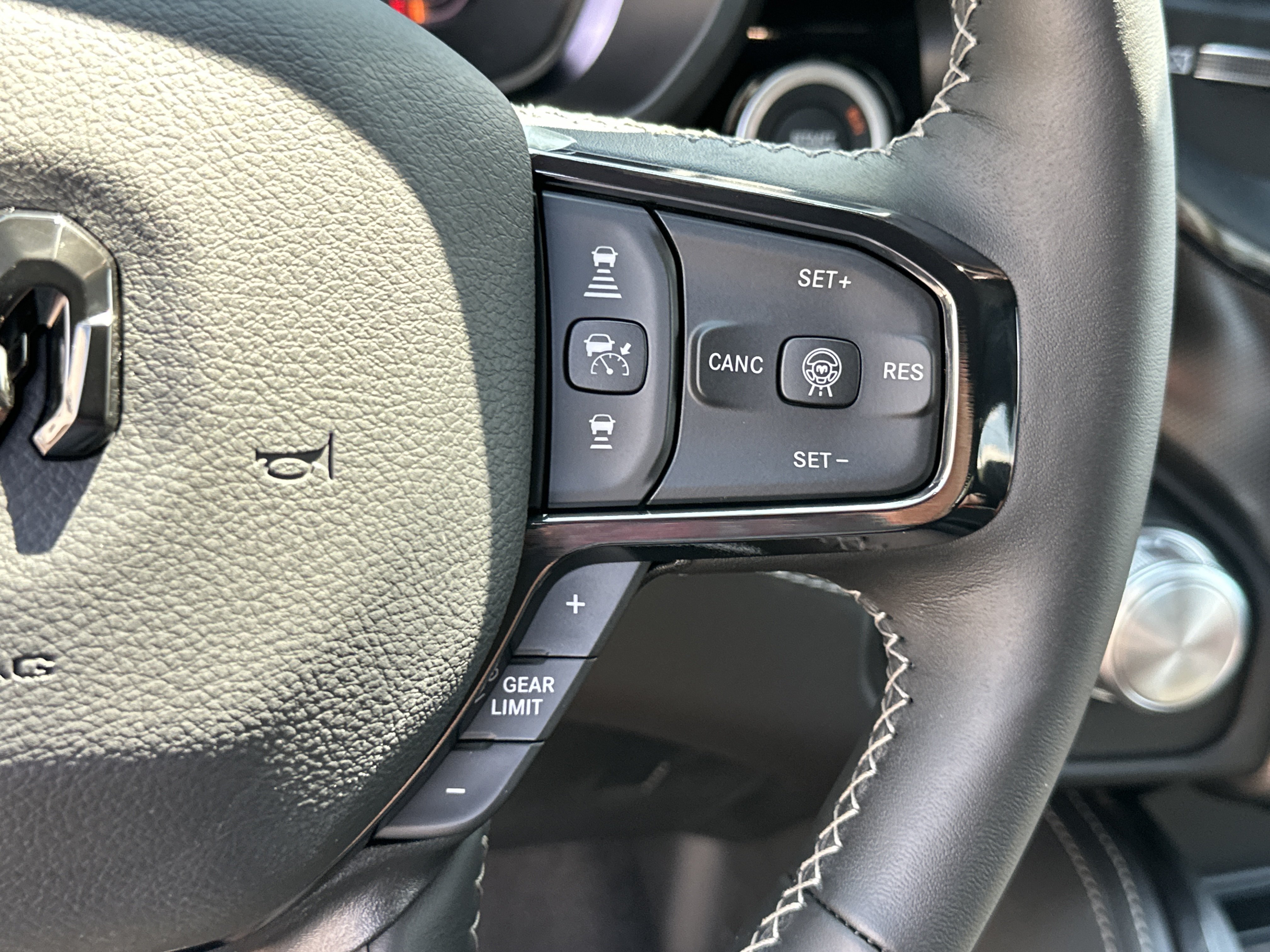 New 2027 RAM 1500 Limited AWD/4WD image 12