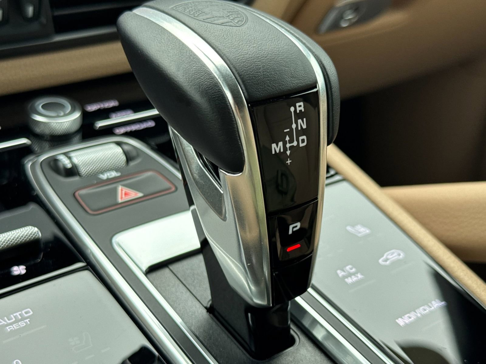 Certified 2023 Porsche Cayenne image 25