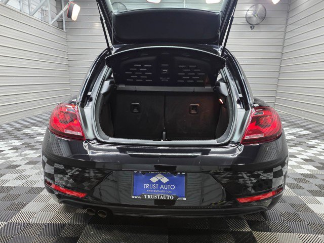 Used 2019 Volkswagen Beetle 2.0T S FWD image 31