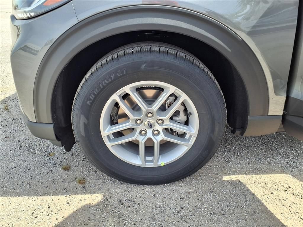 New 2026 Ford Explorer Active w/ Active Comfort Package RWD image 22