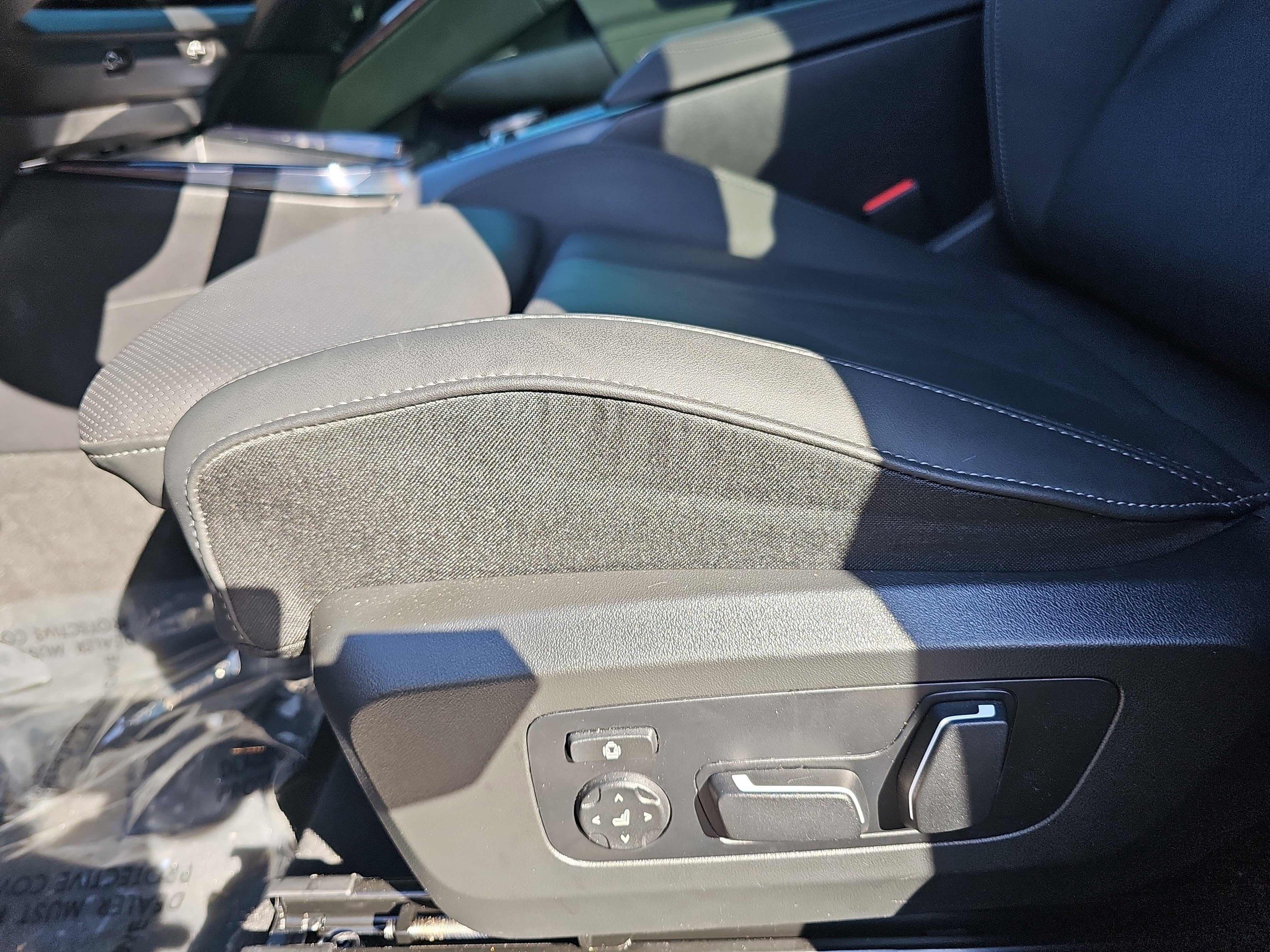 Certified 2025 BMW X3 xDrive30i w/ Premium Package image 30