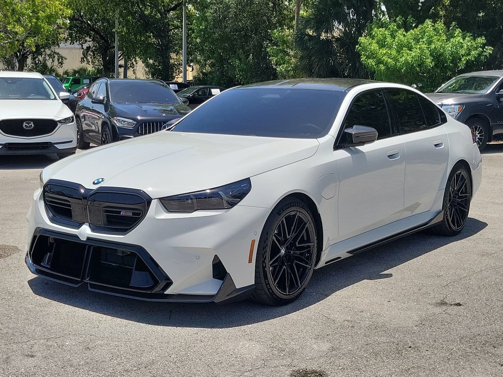 Used 2026 BMW M5 w/ Carbon Package AWD/4WD image 7