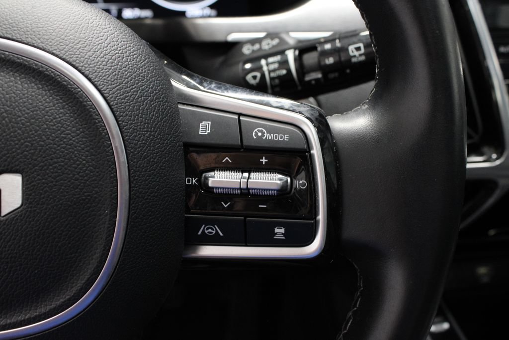 Used 2023 Kia Sorento SX AWD/4WD image 29