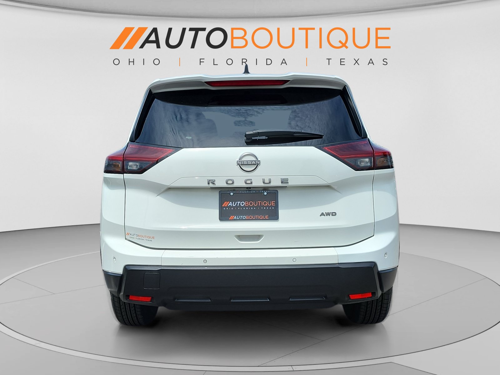 Used 2024 Nissan Rogue S AWD/4WD image 4
