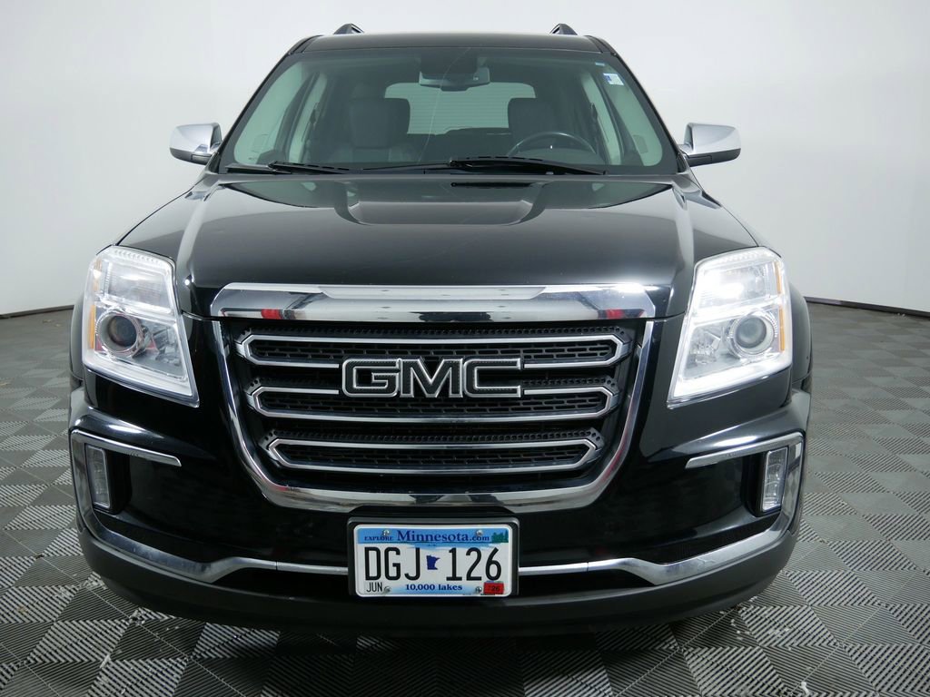 Used 2017 GMC Terrain SLE w/ Chrome Edition image 3