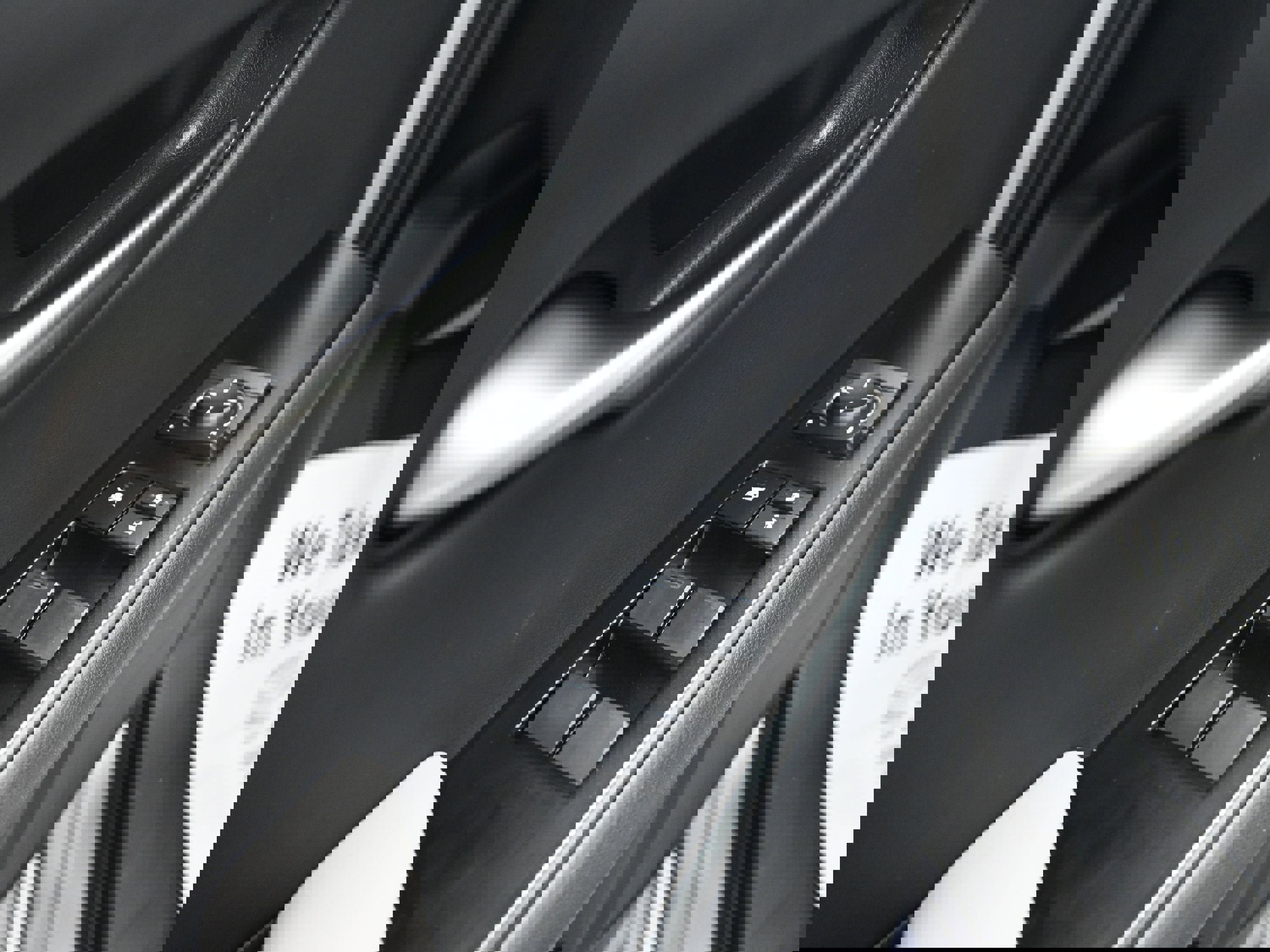 Used 2021 Lexus UX 250h w/ Premium Package image 25