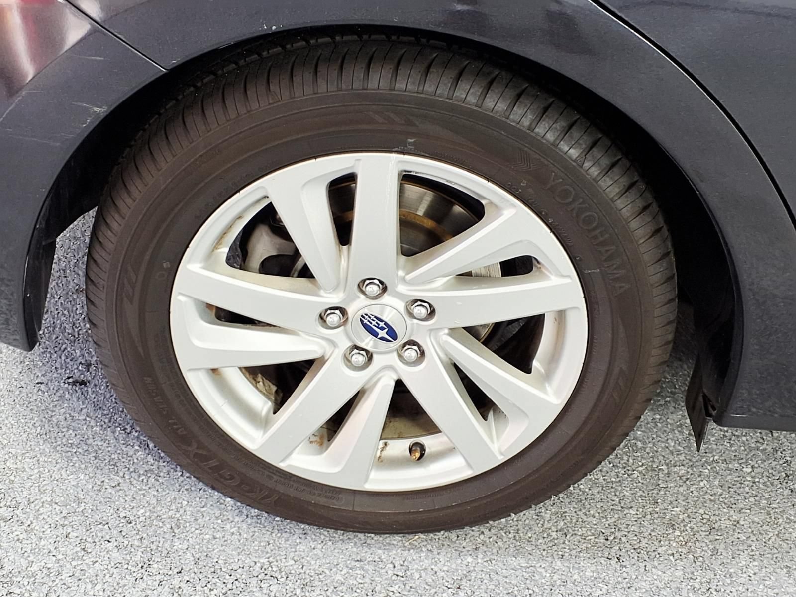 Used 2015 Subaru Impreza 2.0i Premium AWD/4WD image 3