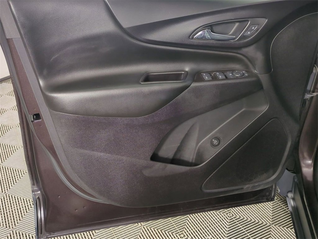 Certified 2020 Chevrolet Equinox LT w/ Driver Convenience Package image 21
