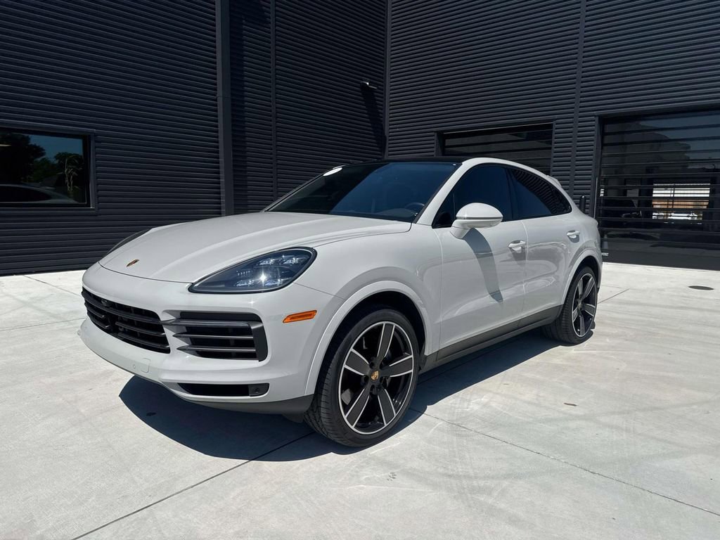 Certified 2023 Porsche Cayenne S Platinum AWD/4WD image 1