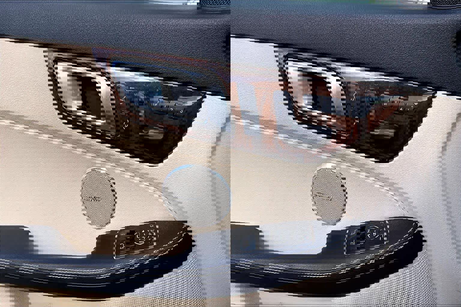 Used 2014 Mercedes-Benz SLK 250 image 28