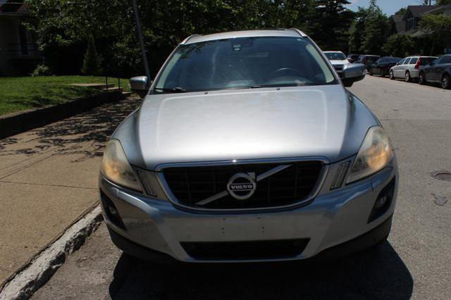 Used 2010 Volvo XC60 T6 AWD/4WD image 2