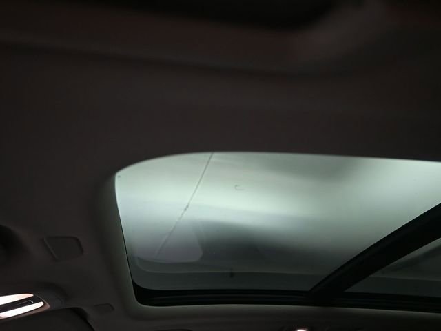 Used 2023 Volvo XC60 B6 Ultimate w/ Protection Package Premier image 19