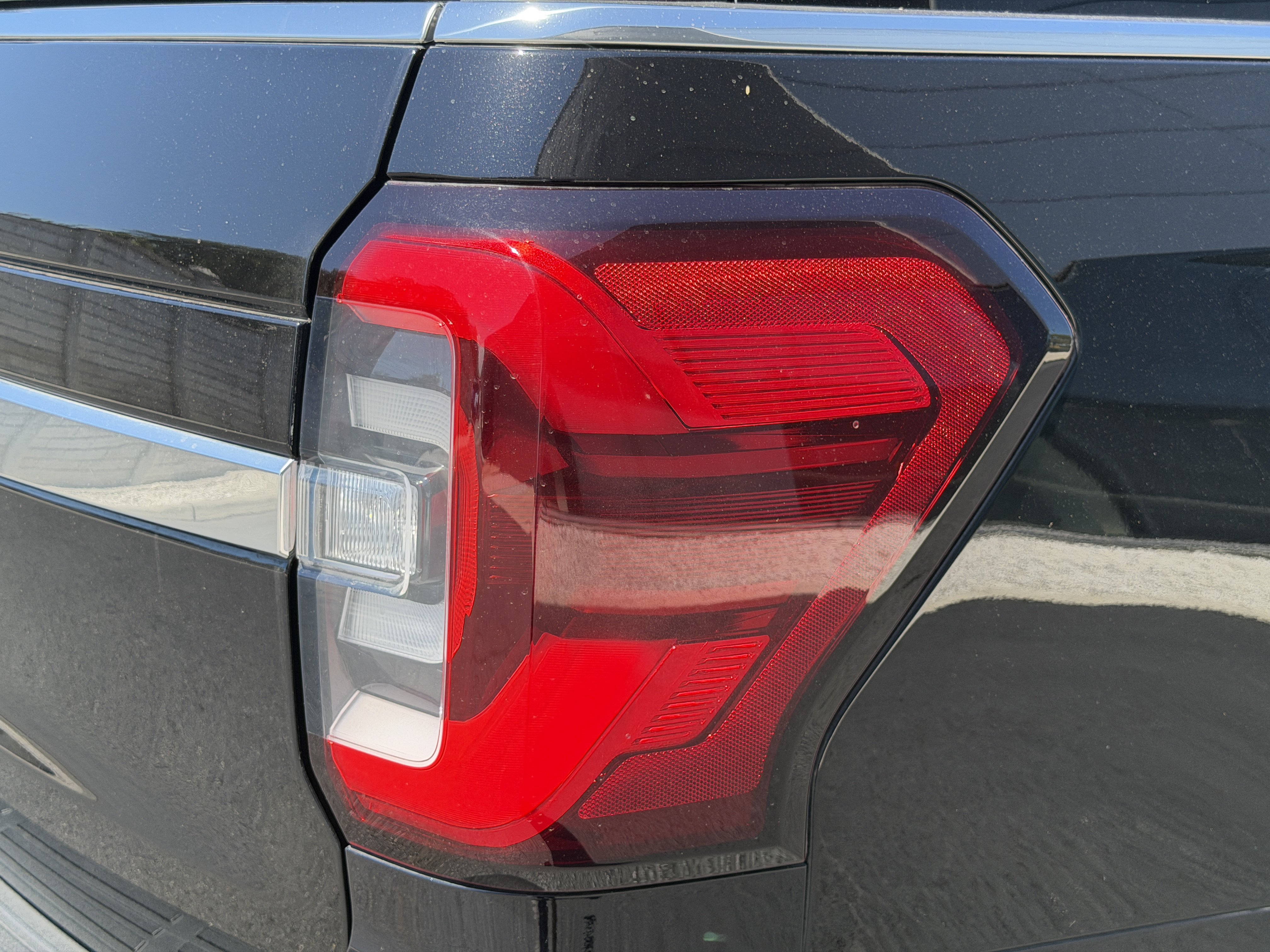 Used 2023 Ford Expedition Platinum AWD/4WD image 13