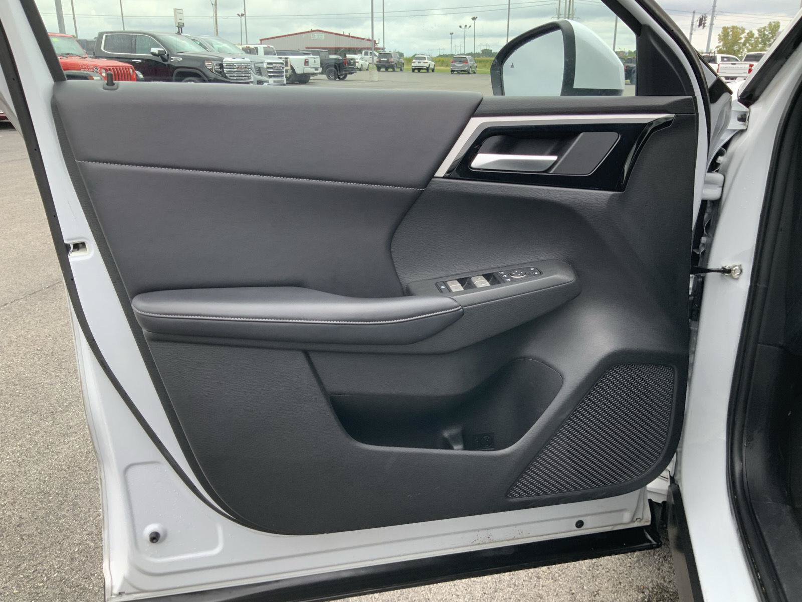 Used 2024 Mitsubishi Outlander SE AWD/4WD image 20