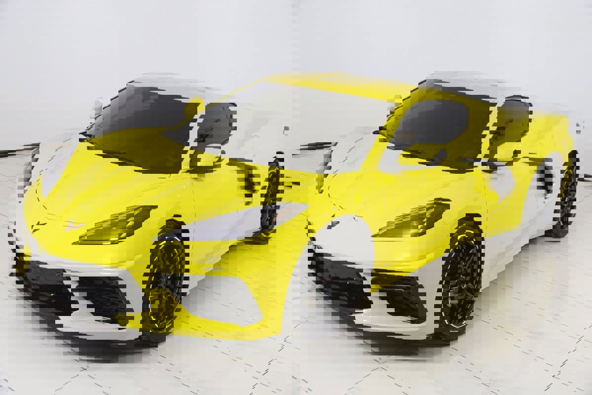 Used 2025 Chevrolet Corvette Stingray Premium Cpe w/ Stealth Interior Trim Package image 31