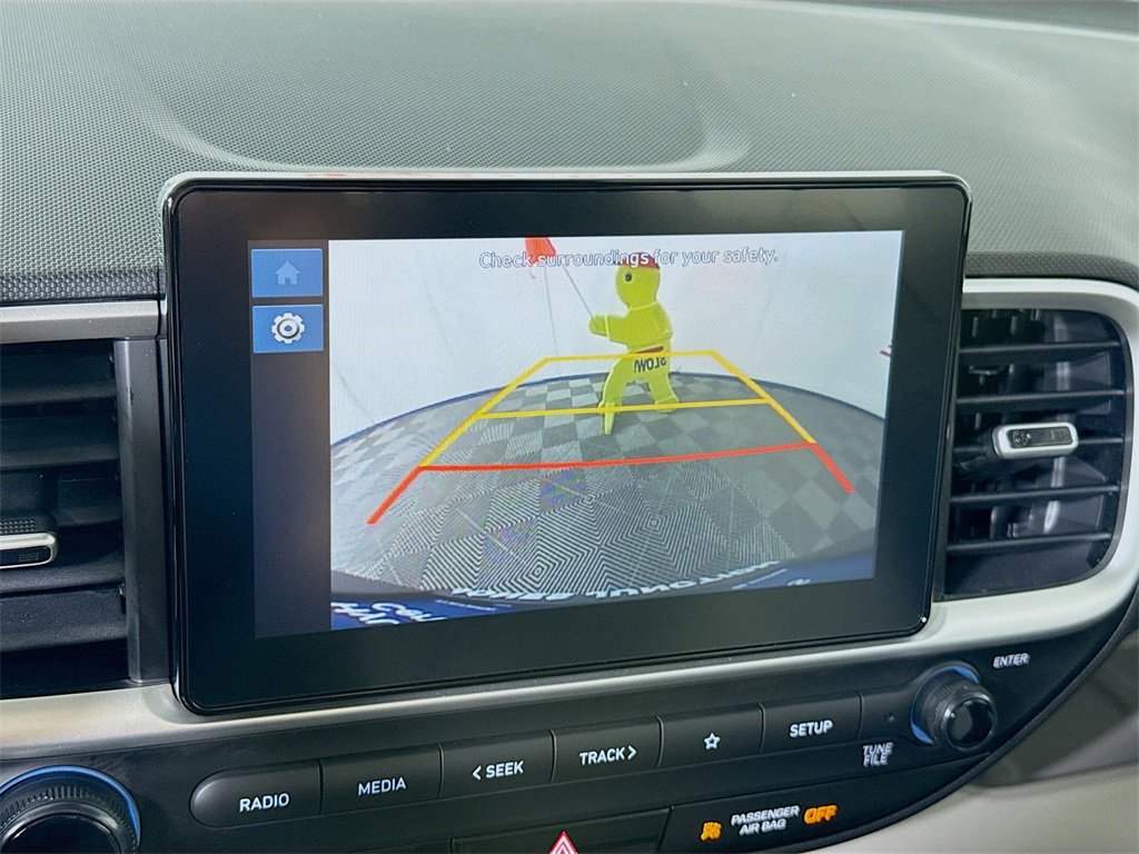 Certified 2025 Hyundai Venue SEL image 6
