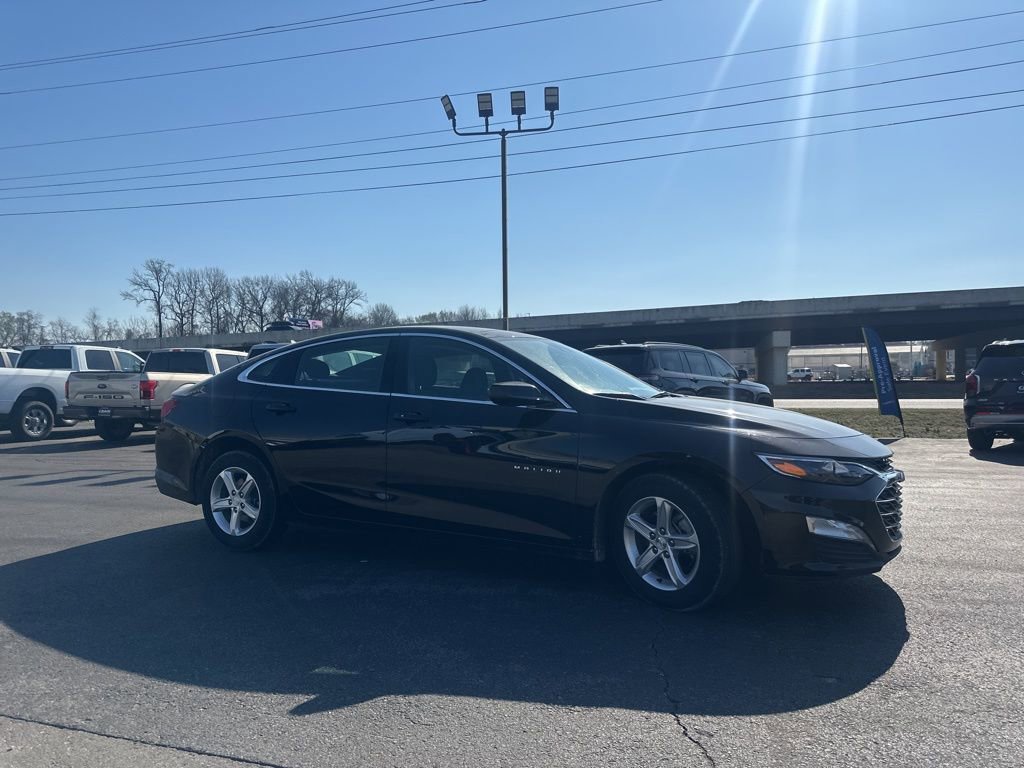 Used 2024 Chevrolet Malibu LT FWD image 4