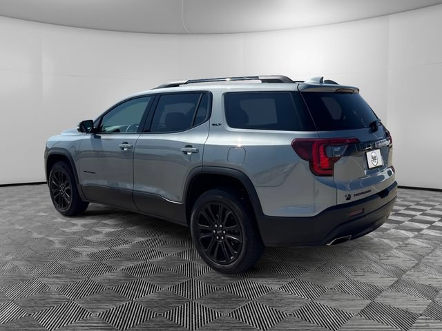 Used 2023 GMC Acadia SLT w/ Elevation Edition FWD image 3