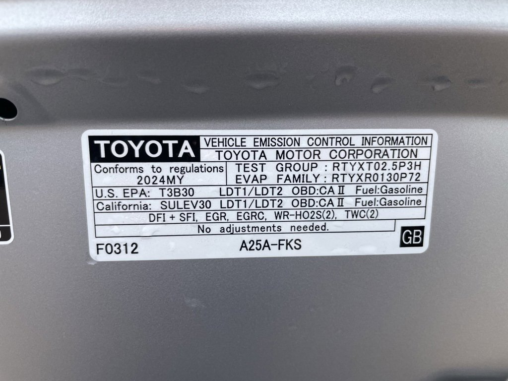 Used 2024 Toyota RAV4 XLE image 38