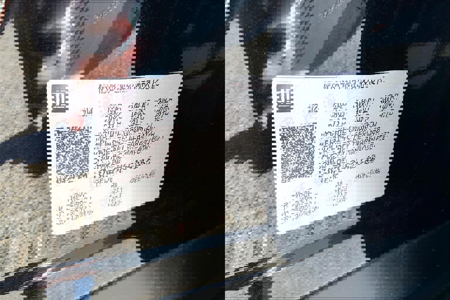 Used 2025 Chevrolet Traverse LT image 31