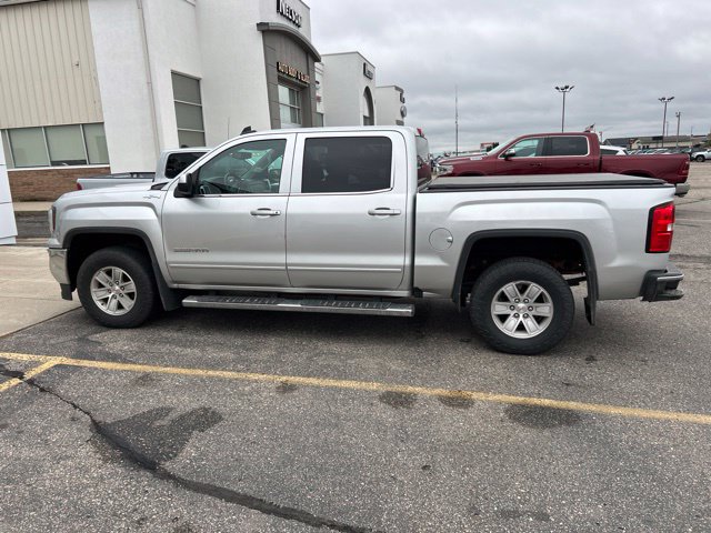 Used 2018 GMC Sierra 1500 SLE w/ SLE Value Package AWD/4WD image 10