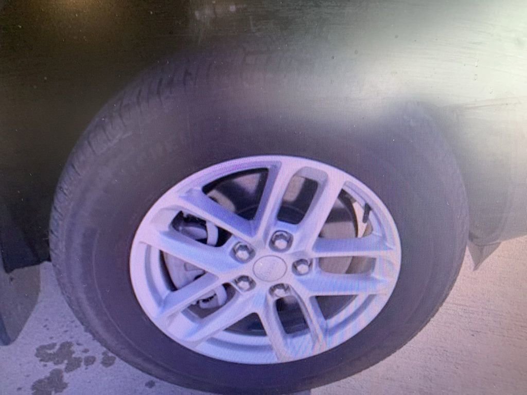 Used 2024 Jeep Grand Cherokee L Laredo w/ Luxury Tech Group I image 11