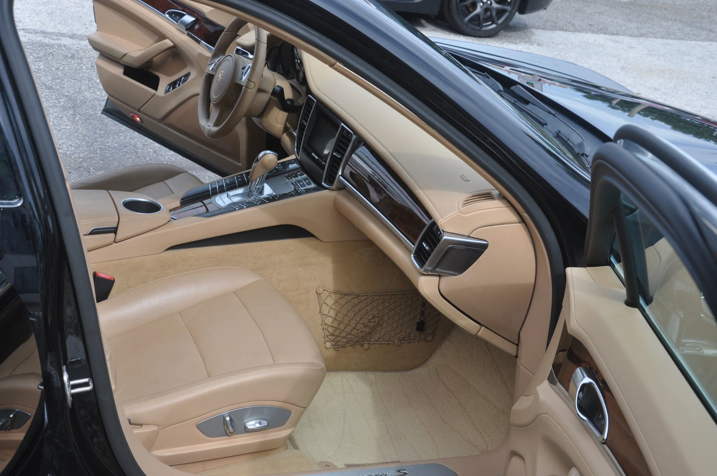 Used 2013 Porsche Panamera 4S image 22