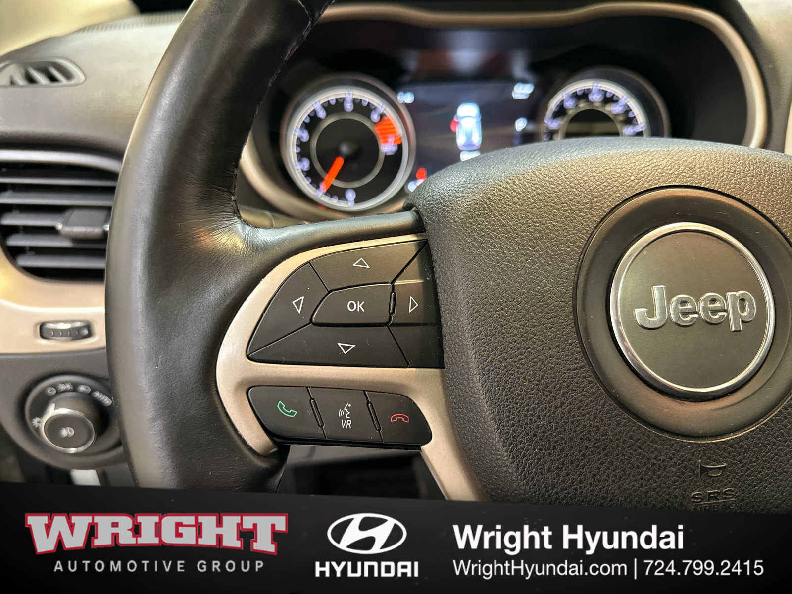 Used 2017 Jeep Cherokee Limited image 22