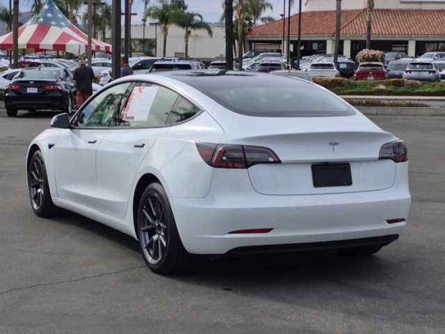 Used 2021 Tesla Model 3 Standard Range Plus RWD image 8