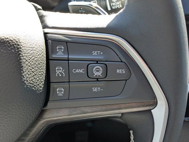 New 2026 Jeep Grand Cherokee Altitude image 28