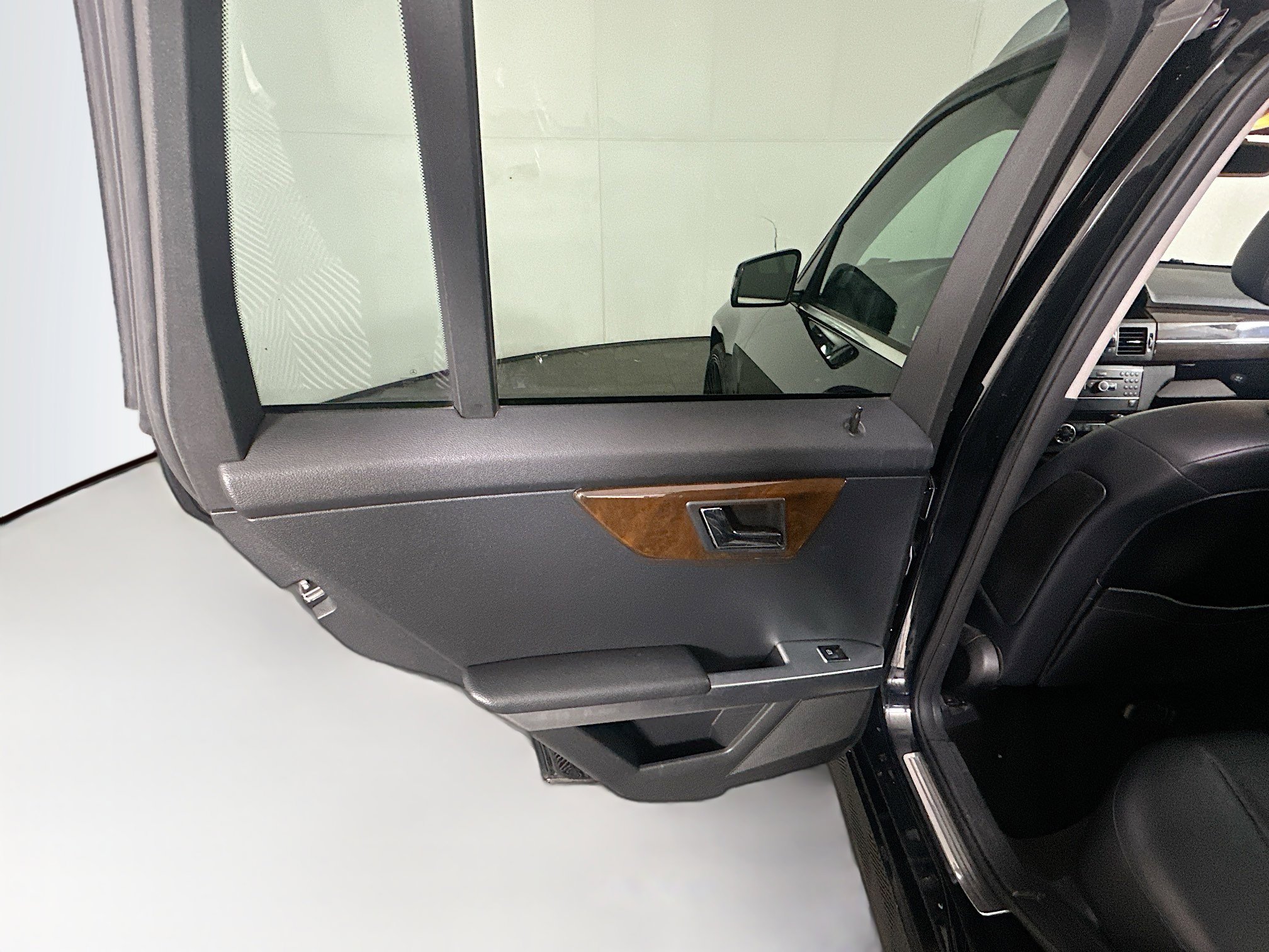 Used 2011 Mercedes-Benz GLK 350 GLK 350 image 24