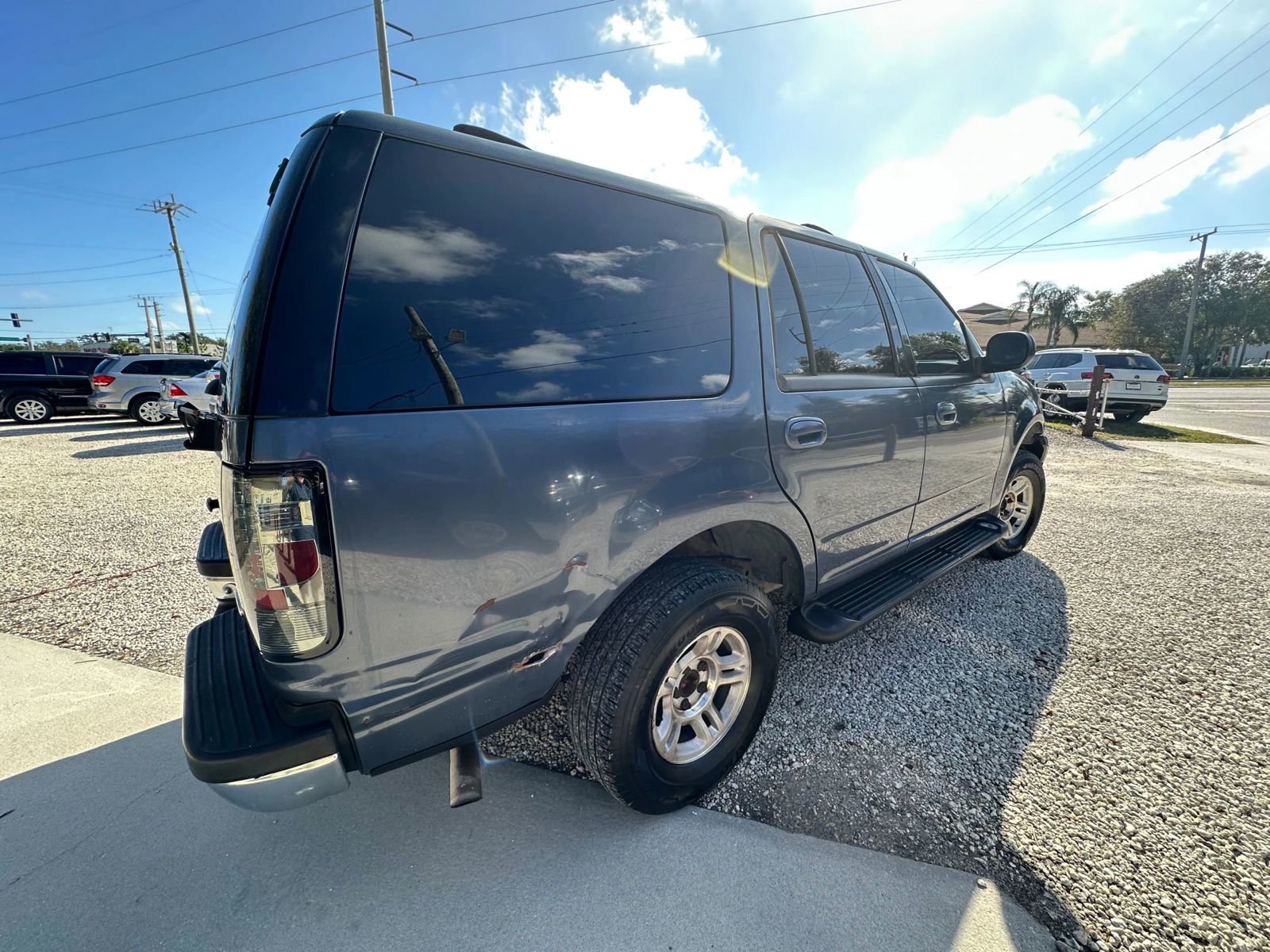 Used 2002 Ford Expedition XLT image 7