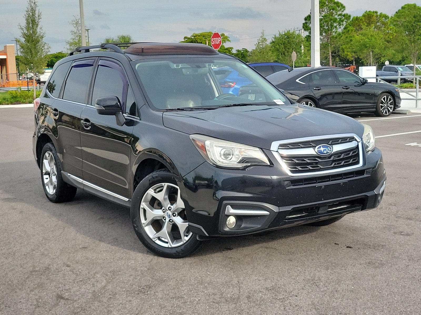 Used 2017 Subaru Forester 2.5i Touring AWD/4WD image 2