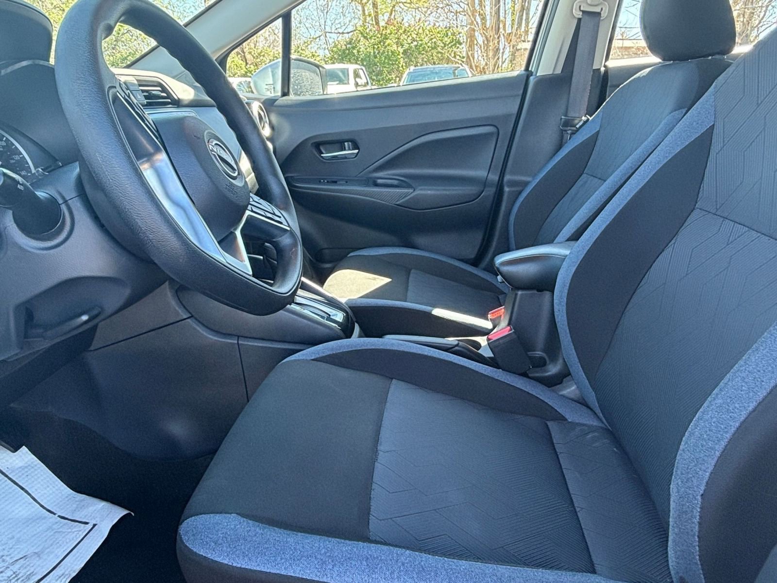 Used 2025 Nissan Versa SV image 24