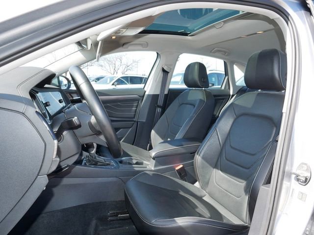 Certified 2022 Volkswagen Jetta SEL image 15