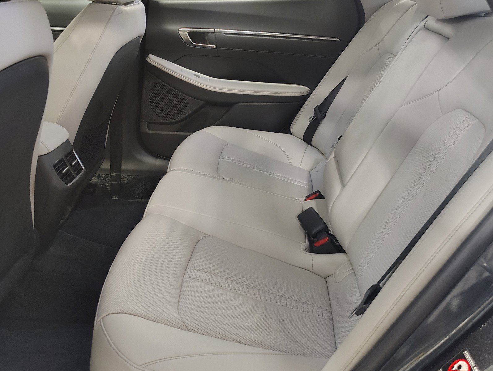 Certified 2023 Hyundai Sonata Limited FWD image 12