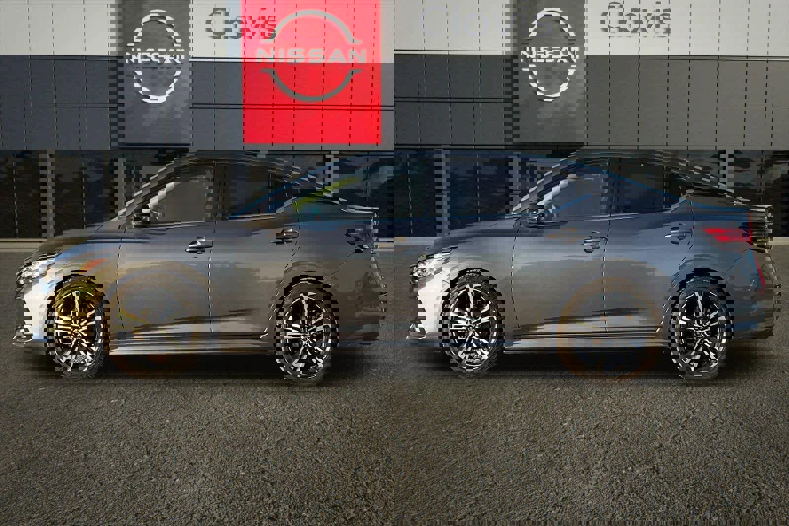 Used 2021 Nissan Sentra SR image 6