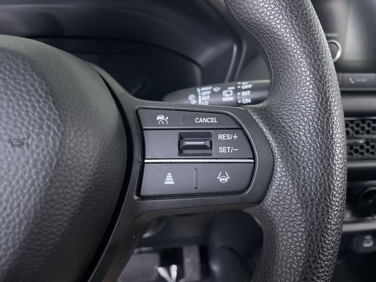 Used 2023 Honda HR-V LX image 26