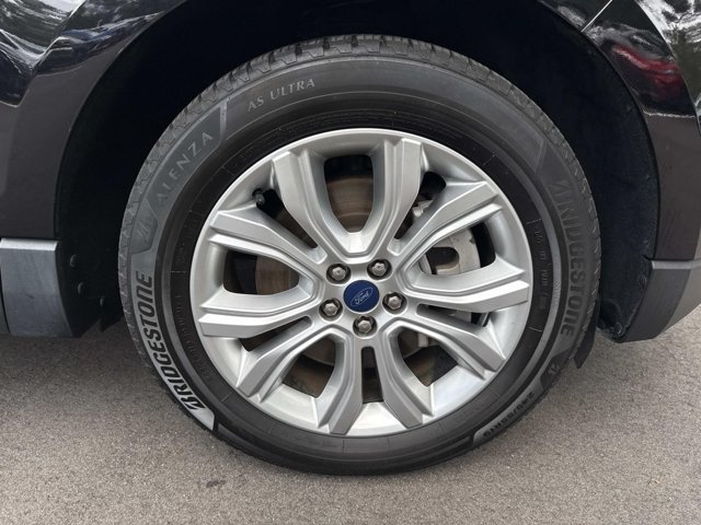 Used 2022 Ford Edge Titanium AWD/4WD image 32