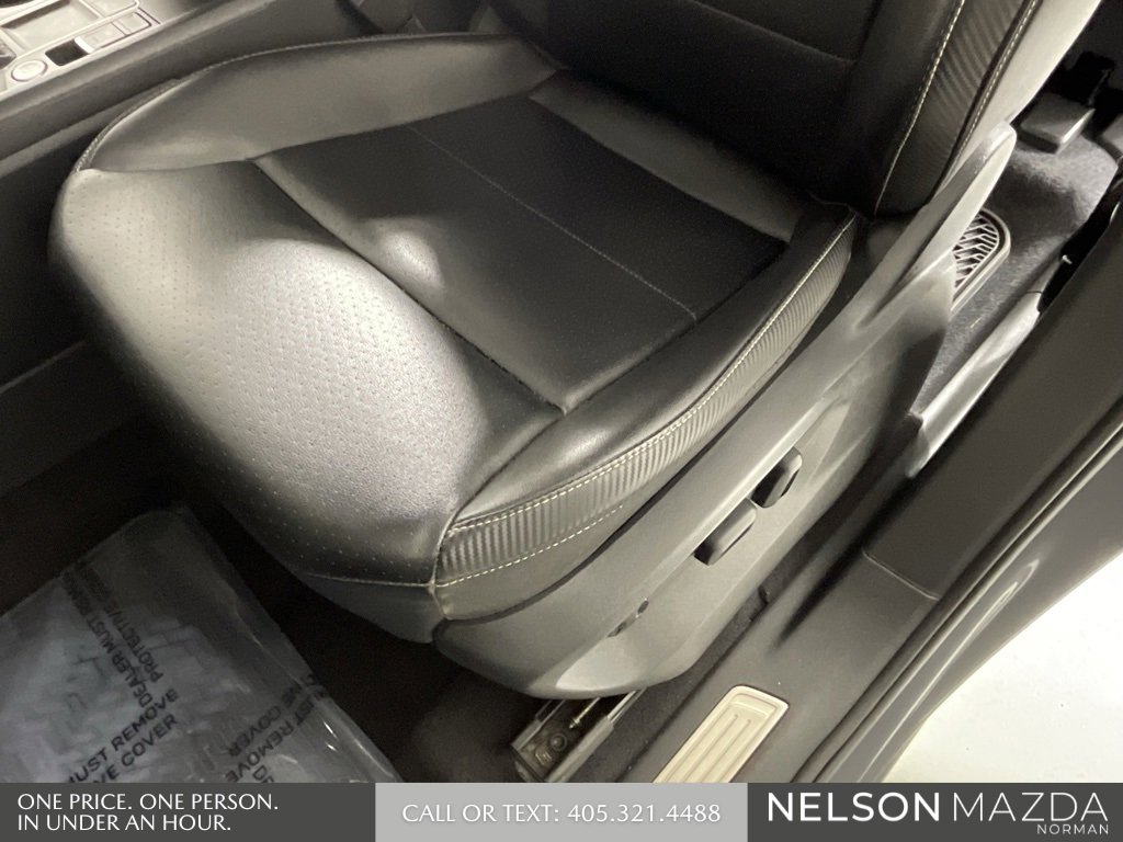 Used 2021 Volkswagen Atlas Cross Sport SE image 25