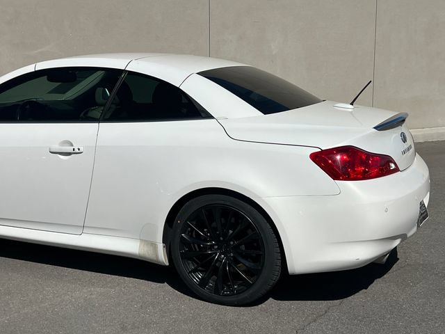 Used 2014 INFINITI Q60 Convertible w/ Premium Package RWD image 7
