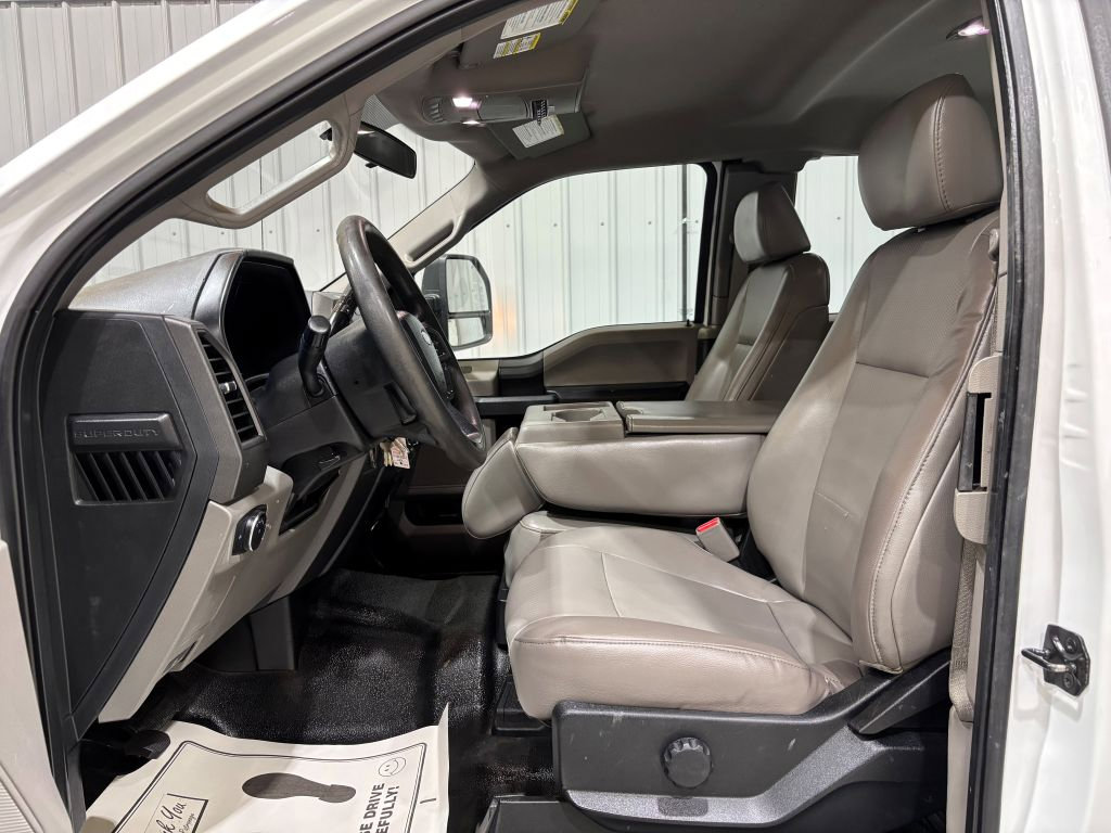 Used 2017 Ford F250 XL w/ Power Equipment Group image 11
