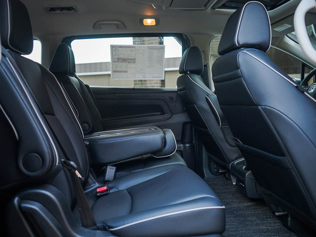 New 2026 Honda Odyssey Touring image 13