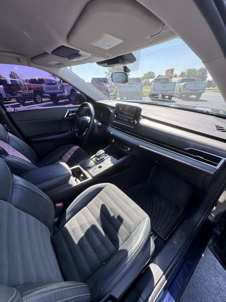 Used 2022 Mitsubishi Outlander SE AWD/4WD image 19