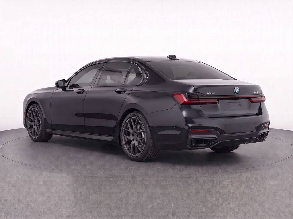Used 2022 BMW 740i xDrive w/ M Sport Package AWD/4WD image 34