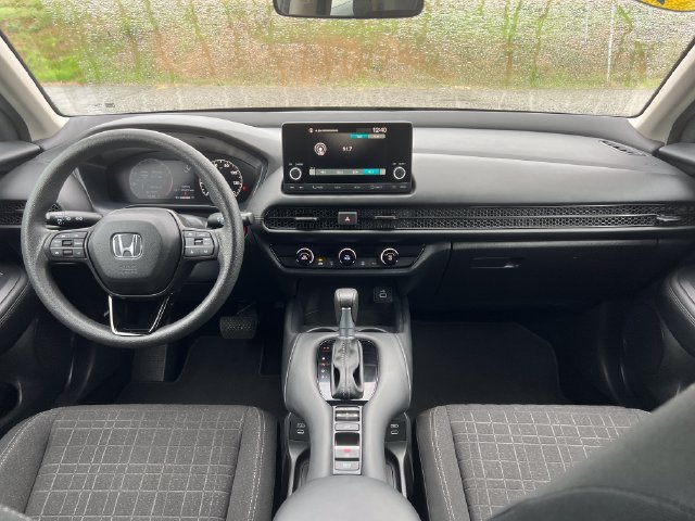 Used 2025 Honda HR-V LX image 11