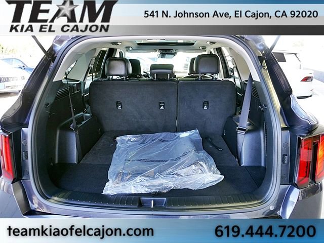 Certified 2025 Kia Sorento S w/ Panoramic Sunroof Package image 13