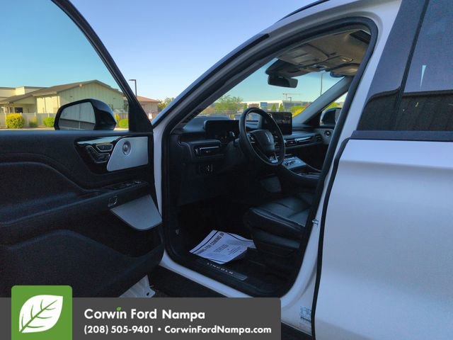 Used 2025 Lincoln Aviator Reserve w/ Equipment Group 201A AWD/4WD image 9
