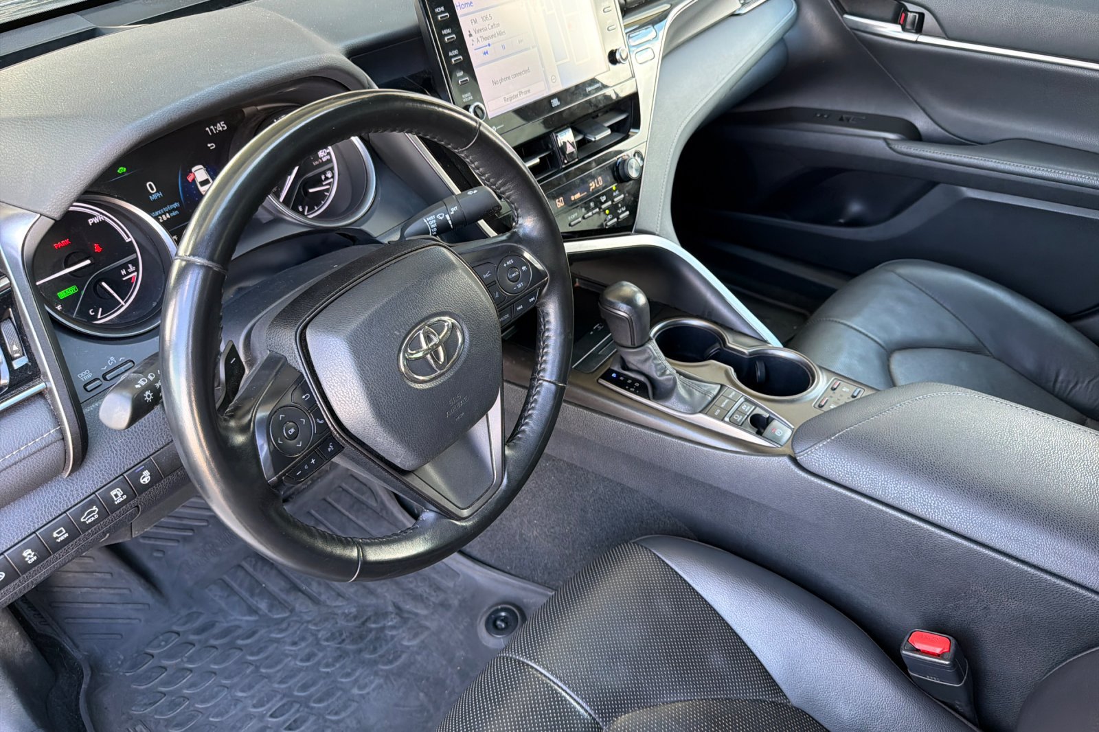 Used 2024 Toyota Camry XSE w/ Navigation Package FWD image 12